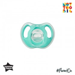 Tommee Tippee Ultra-Light Silicone Soother 6-18m - 1pk (Green)