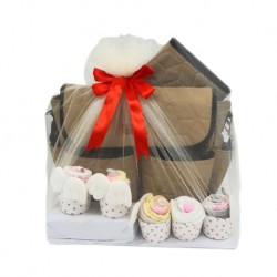 Akarana Baby Baby Hamper for Mama & Newborn Baby (Hamper / Gift Pack)