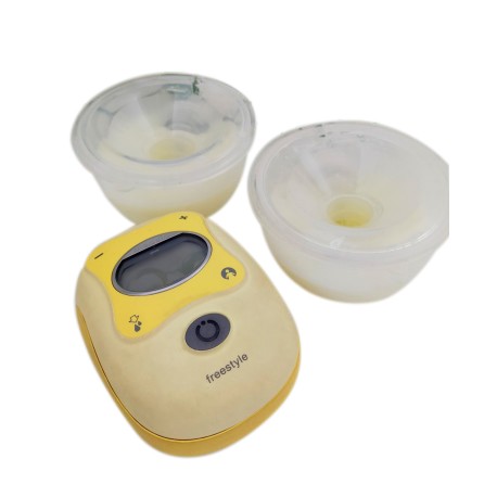 Medela Freestyle Double Breast Pump + FREE Handsfree Cups [2 Year